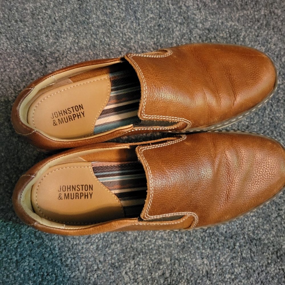 Boys Johnston and Murphy dress shoes